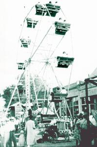 Ferris Wheel at Coffeyburg, MO 1924