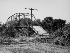 Bridge Collapse Due to Age Deterioration