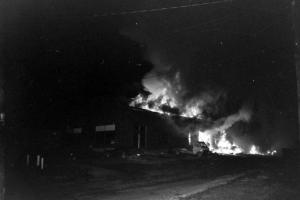 Fire Destroys Gallatin Business Building