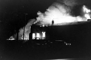 Fire Destroys Gallatin Business Building