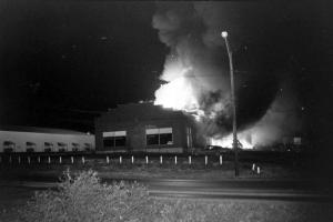 Fire Destroys Gallatin Business Building