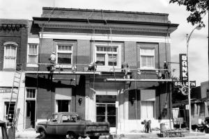 Bank of Gallatin Building Gets Facelift