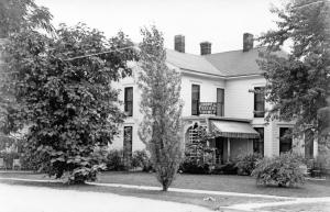 Hope Funeral Home, Gallatin, MO