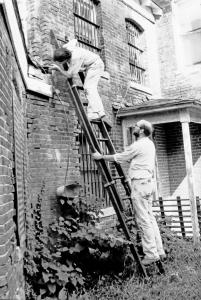 Discourating Inspections
