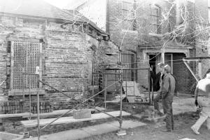 Inspecting Brickwork