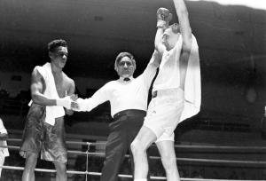 Gallatin's Craig Cummings Turns Pro Boxer