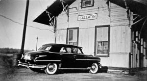 Rock Island Depot at Galllatin, MO 1948